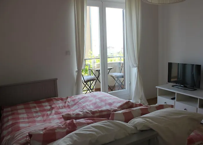 Smile & Enjoy Apartman *